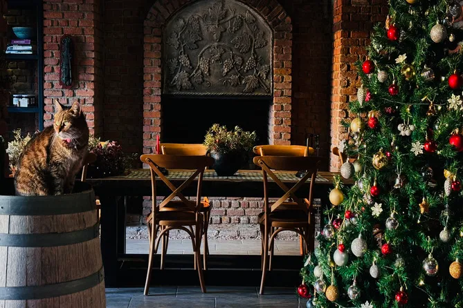 The restaurant interior at Karnas Vineyards